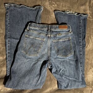 Wrangler High Rise Fierce Flare 2/32